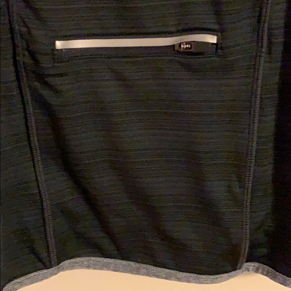 Mondetta form-fitted pullover - Picture 5 of 5